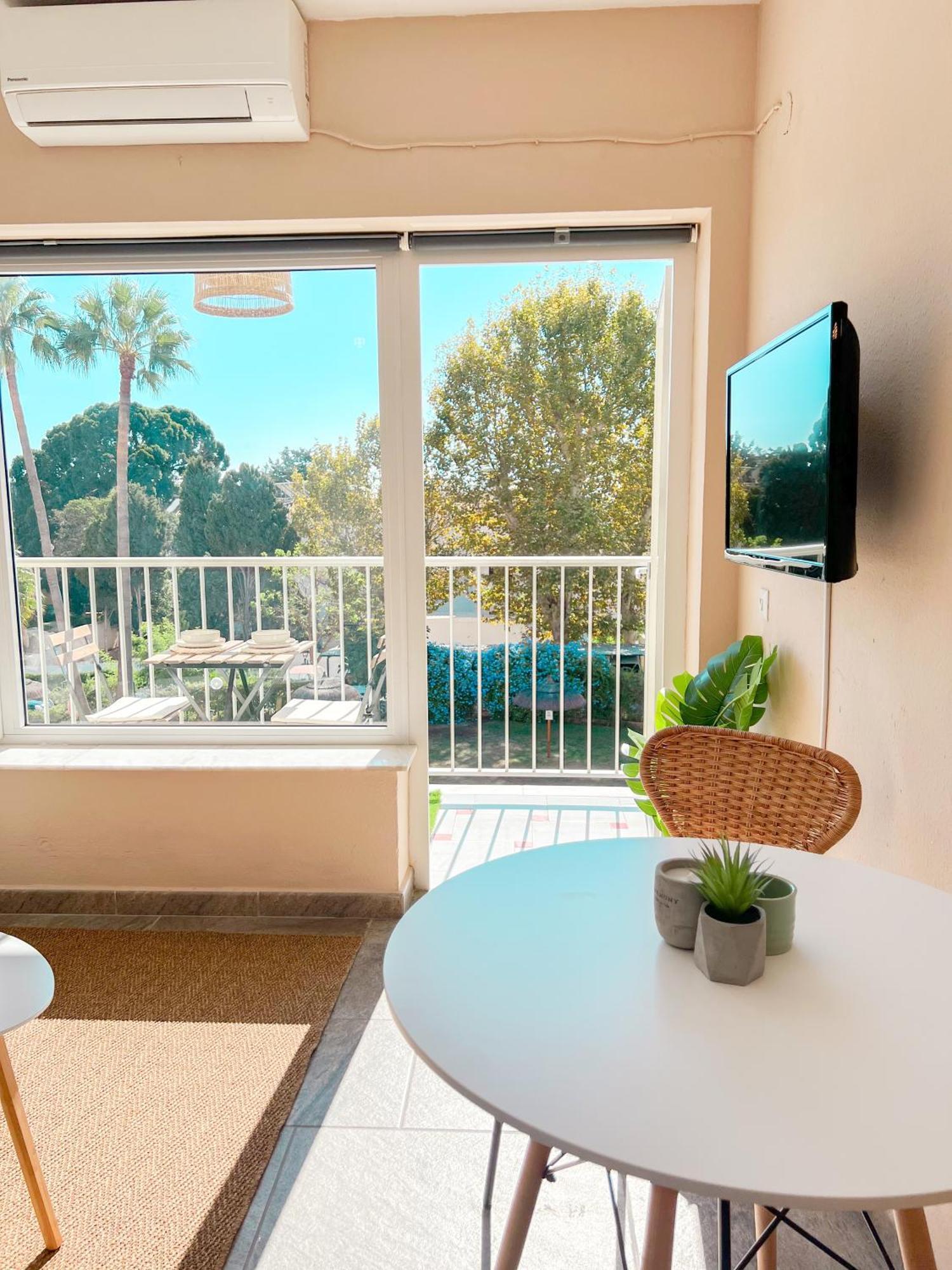 Appartamento Cozy & Sunny Carihuela Park Torremolinos Esterno foto